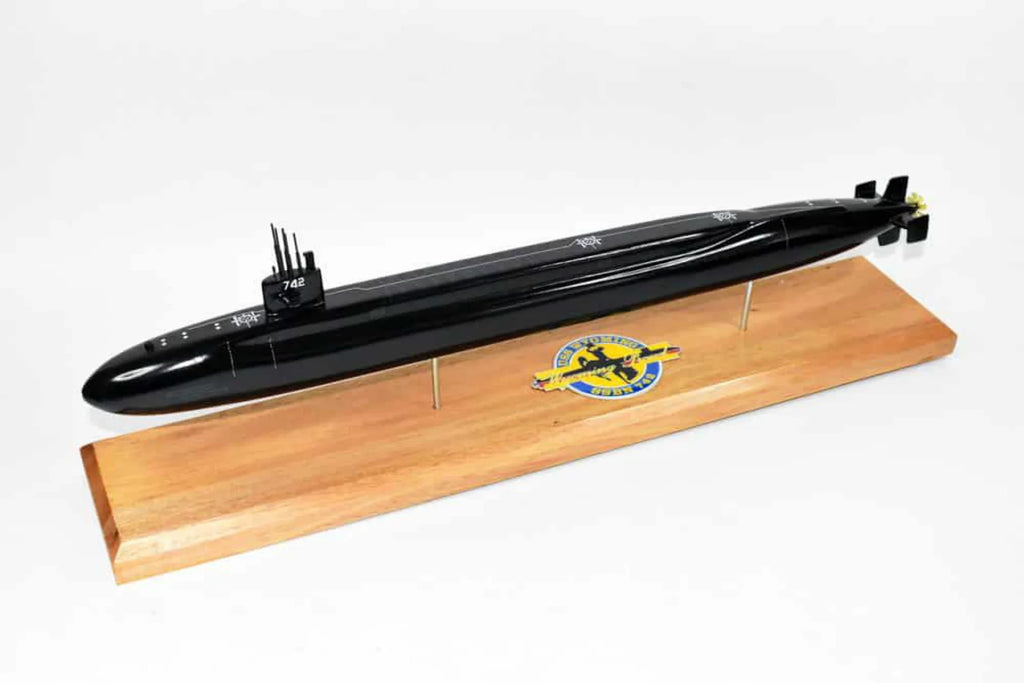 USS Wyoming SSBN-742 Submarine Model (Black Hull),Navy,Scale Model,Mahogany,20 inch,Ohio Class