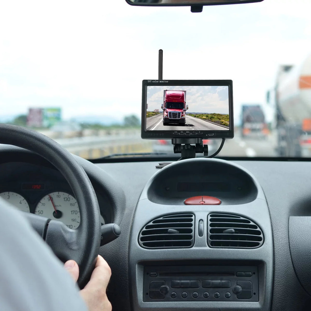 iMounTEK Wireless Backup Camera System Vehicle Rear View Monitor Kit IP67 Waterproof Car Parking Reverse System with 7In Screen Night Vision 2.4G Stable Signal for Car Trunk Van SUV